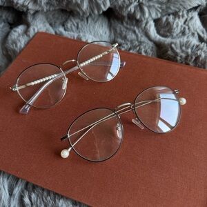 Stylish Round Glasses with Pearl Detail